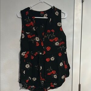 Torrid Black and Red Sleeveless Blouse with Floral Design